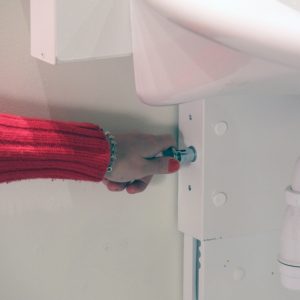 Manually adjustable washbasinlift with gas spring - BASICLINE 406-1 - Image 5